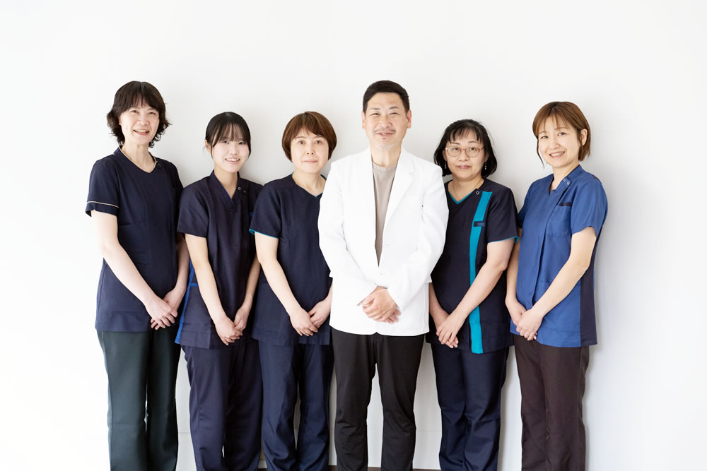 ユニット4台・歯科衛生士常勤4名の予防体制